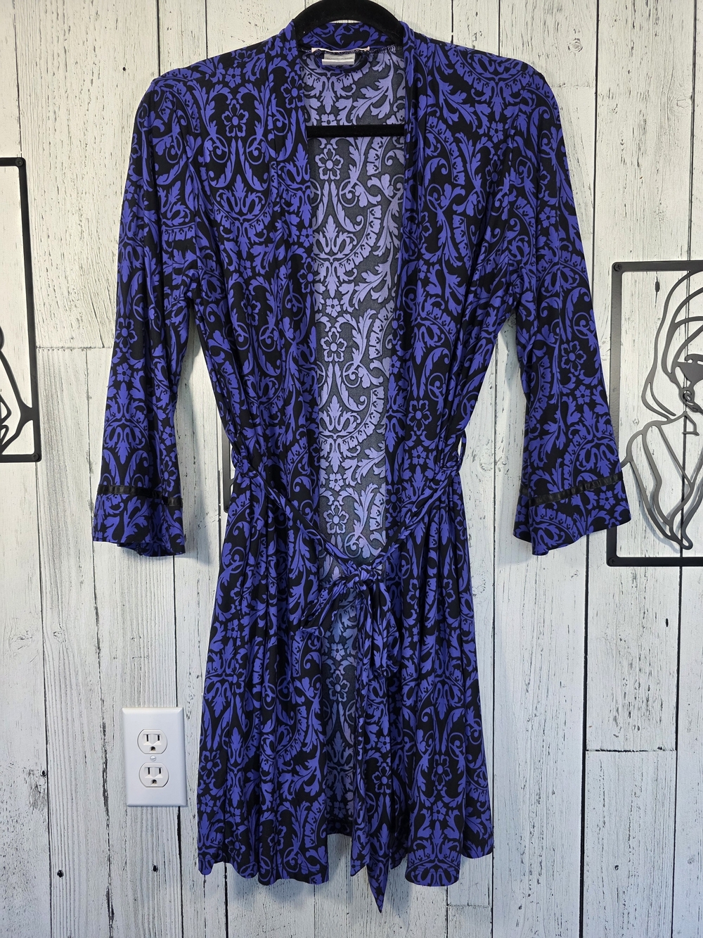 Linea Donatella Purple Black Damask Wrap Robe S/M Satin Trim